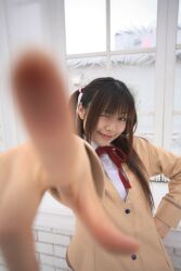  blazer cosplay highres photo sakura_yayoi school_rumble school_uniform tsukamoto_tenma twin_ahoge 