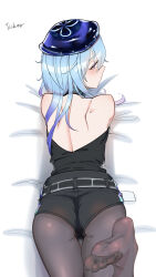  1boy arknights ass bed_sheet black_pantyhose black_shirt black_shorts blue_hair blue_hat feet foot_up from_above hat highres long_hair looking_at_viewer looking_up lying male_focus mizuki_(arknights) no_shoes on_stomach otoko_no_ko pantyhose purple_eyes shirt shorts soles solo ticker_(kks2ksy) toes 