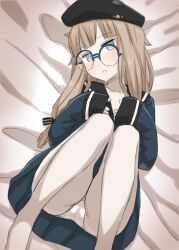  beret black_hat black_sailor_collar blue_hair blue_shirt blush breasts brown_hair fate/grand_order fate_(series) female glasses gradient_hair green_eyes guriguri_(arayotto4351) hat highres long_hair long_sleeves looking_at_viewer lying multicolored_hair nemo_(fate) on_back professor_nemo_(fate) round_eyewear sailor_collar shirt sidelocks sleeves_past_fingers sleeves_past_wrists small_breasts solo two-tone_hair 