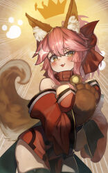  animal_ear_fluff animal_ears animal_hands arm_between_breasts bell between_breasts black_thighhighs breasts brown_background collar commentary_request cowboy_shot crown detached_sleeves emphasis_lines fate/grand_order fate_(series) female fox_ears fox_girl fox_tail glint gloves hair_between_eyes hair_ribbon highres japanese_clothes kimono looking_at_viewer motivation_(user_kace3282) neck_bell oerba_yun_fang open_mouth paw_gloves pink_hair red_collar red_kimono red_ribbon red_sleeves ribbon simple_background smile solo tail tamamo_(fate) tamamo_cat_(fate) tamamo_cat_(first_ascension)_(fate) thighhighs yellow_eyes 