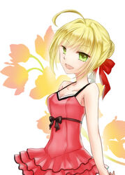  ahoge blonde_hair commentary_request fate/extra fate_(series) female green_eyes nero_claudius_(fate) nero_claudius_(fate/extra) nero_claudius_(modern_costume_of_crimson)_(fate) official_alternate_costume red_skirt skirt snow-noise solo 