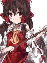  ascot bare_shoulders blush bow brown_hair closed_mouth commentary detached_sleeves female frilled_bow frilled_hair_tubes frills hair_tubes hairbow hakurei_reimu highres japanese_clothes long_hair looking_at_viewer nontraditional_miko one-hour_drawing_challenge red_bow red_eyes red_shirt red_skirt ribbon-trimmed_sleeves ribbon_trim shirt sidelocks simple_background skirt skirt_set sleeveless smile solo sutaku77224 touhou upper_body white_background yellow_ascot 