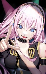  armband bare_shoulders black_shirt blue_eyes breasts commentary detached_sleeves female foreshortening gold_trim headphones highres holding holding_microphone index_finger_raised long_hair luka_luka_night_fever_(vocaloid) medium_breasts megurine_luka microphone open_mouth pink_hair pointing pointing_at_viewer samfree_(&quot;night&quot;_songs) shirt shoulder_tattoo single_detached_sleeve smile solo soyaka spotlight tattoo upper_body vocaloid 