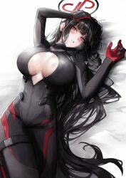  absurdres alternate_costume arm_up black_bodysuit black_hair black_halo blue_archive blunt_bangs blush bodysuit breasts bright_pupils cleavage commentary_request covered_navel female from_above hair_behind_ear hair_ornament hairclip halo hand_in_own_hair hand_on_own_head highres huge_breasts impossible_bodysuit impossible_clothes large_breasts latex latex_bodysuit long_hair looking_at_viewer lying multicolored_halo official_alternate_costume on_back open_bodysuit open_clothes open_mouth parted_lips red_eyes ringed_eyes rio_(armed)_(blue_archive) rio_(blue_archive) simple_background skin_tight solo solo_focus suru_(seiya) sweat sweatdrop sweaty_breasts teeth two-tone_halo unzipped very_long_hair white_background white_pupils 