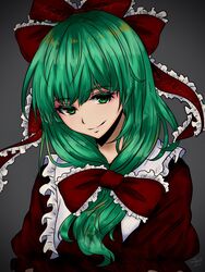  commentary dress female frilled_ribbon frilled_shirt_collar frills front_ponytail green_eyes green_hair grey_background hair_ribbon head_tilt highres kagiyama_hina long_hair looking_at_viewer puffy_short_sleeves puffy_sleeves red_dress red_ribbon ribbon shiraniwa_rin short_sleeves simple_background smile solo touhou upper_body 