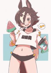  alternate_costume bare_shoulders black_shorts blue_background bracelet brown_eyes brown_hair commentary_request cowboy_shot eighth_note female food gold_bracelet highres horse_tail jewelry long_hair maru_(hachi_47923) multicolored_hair musical_note navel open_mouth popsicle shirt short_shorts shorts smile solo spoken_musical_note stomach streaked_hair tail two-tone_background umamusume vodka_(umamusume) watermelon_bar white_background white_hair white_shirt 