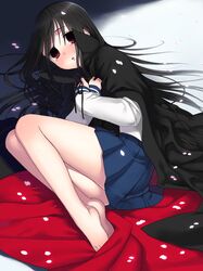  bad_id bad_pixiv_id barefoot black_hair cherry_blossoms feet female fetal_position haori japanese_clothes komori_kiri long_hair lying momo_uzura on_side petals plantar_flexion red_eyes sayonara_zetsubou_sensei school_uniform serafuku skirt solo tears 