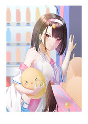  &gt;_&lt; absurdres ahoge azur_lane bare_shoulders belt border breasts brown_hair cleavage closed_eyes closed_mouth commentary_request detached_sleeves earrings eyes_visible_through_hair female forehead hair_intakes hair_ornament hairclip headband highres holding independence_(azur_lane) independence_(the_tailwind_of_opportunity)_(azur_lane) jewelry konparu_uran long_hair looking_at_viewer manjuu_(azur_lane) official_alternate_costume open_mouth parted_bangs pink_eyes see-through solo vending_machine white_border 