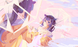  blunt_bangs camisole coat collarbone commentary different_reflection ellie_niunai_zhuyi_zhe english_commentary female gradient_hair highres holding holding_umbrella hololive hololive_english long_hair looking_at_viewer multicolored_hair ninomae_ina&#039;nis official_alternate_hairstyle open_clothes open_coat orange_hair parted_lips pink_camisole pointy_ears ponytail purple_eyes purple_hair rain reflection reflective_water sidelocks signature solo tentacle_hair transparent transparent_umbrella umbrella violet_(ninomae_ina&#039;nis) virtual_youtuber yellow_coat 