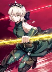  artoria_pendragon_(alter_swimsuit_rider)_(fate) artoria_pendragon_(alter_swimsuit_rider)_(third_ascension)_(fate) artoria_pendragon_(fate) bare_shoulders belt black_bow blonde_hair bow braid breasts commentary_request cosplay diarmuid_ua_duibhne_(lancer)_(fate) diarmuid_ua_duibhne_(lancer)_(fate)_(cosplay) elbow_gloves fal_(fal-se-0) fate/grand_order fate/zero fate_(series) female french_braid gae_buidhe_(fate) gae_dearg_(fate) gloves green_gloves green_pants grin hairbow jewelry medium_breasts necklace pants polearm red_background slit_pupils smile spear tiara weapon yellow_eyes 