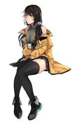  bare_shoulders between_legs black_footwear black_gloves black_hair black_thighhighs braid breasts brown_shirt closed_mouth female girls&#039;_frontline gloves hand_between_legs heterochromia highres hinagi_(fox_priest) id_card jacket lanyard long_hair looking_at_viewer multicolored_hair off_shoulder official_alternate_costume red_eyes ro635_(girls&#039;_frontline) ro635_(mod3)_(girls&#039;_frontline) shirt sitting skirt sleeveless sleeveless_shirt solo streaked_hair thighhighs white_background white_hair yellow_eyes yellow_jacket 