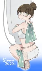  2020 absurdres back bad_anatomy bad_neck bikini black-framed_eyewear blush brown_hair c2-chan c2_kikan commentary_request female full_body glasses gradient_background green_eyes hair_bun highres looking_at_viewer looking_back ma_rukan polka_dot sandals short_hair single_hair_bun solo swimsuit white_bikini 