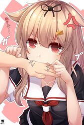  absurdres anger_vein angry biting biting_another&#039;s_hand black_ribbon black_serafuku black_shirt blonde_hair blush breasts female gradient_hair hair_flaps hair_ornament hair_ribbon hairclip hibiki_(zerocodo) highres kantai_collection long_hair looking_at_viewer medium_breasts messy_hair multicolored_hair neckerchief paw_pose pink_background pleated_skirt red_eyes red_neckerchief ribbon school_uniform serafuku shirt skirt straight_hair translated two-tone_background white_background yuudachi_(kancolle) yuudachi_kai_ni_(kancolle) 