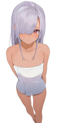  absurdres arms_behind_back bare_arms bare_legs bare_shoulders blunt_bangs blush breasts cleavage closed_mouth collarbone commentary dark-skinned_female dark_skin feet_out_of_frame female grey_hair hair_over_one_eye hair_over_shoulder highres legs light_blush long_hair looking_at_viewer naked_towel purple_eyes red_eyes simple_background solo tenka_hyakken torikai_rai_kunitsugu towel white_background xochi_(nueeen6978) 