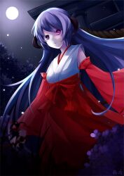  building commentary_request detached_sleeves female full_moon glowing glowing_eyes hakama hakama_skirt hanyuu higurashi_no_naku_koro_ni hiragi_rin horns japanese_clothes long_hair miko moon night photoshop_(medium) purple_eyes purple_hair red_hakama skirt solo standing 