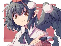  ascot black_hair black_wings citolo commentary_request feathers female hat hat_ribbon looking_at_viewer pen pointy_ears red_eyes ribbon shameimaru_aya shirt short_hair smirk solo touhou upper_body wings 