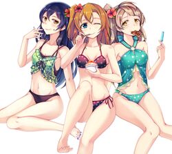  +_+ 3girls :t bad_id bad_pixiv_id barefoot bikini blue_bikini blue_eyes blue_hair blue_nails breasts brown_hair cleavage flower food green_bikini hair_flower hair_ornament halterneck hibiscus ikayaki kalian kosaka_honoka love_live! love_live!_school_idol_project medium_breasts minami_kotori multiple_girls nail_polish navel o-ring o-ring_bikini polka_dot polka_dot_bikini print_bikini purple_bikini shaved_ice side-tie_bikini_bottom simple_background sitting small_breasts smile sonoda_umi squid star_(symbol) star_print string_bikini swimsuit toenail_polish toenails toes wariza white_background yellow_eyes 