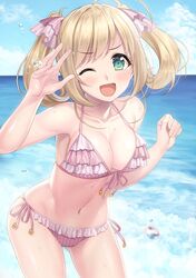  ;d ahoge bare_shoulders bikini blonde_hair blush breasts cleavage cloud collarbone commentary_request cowboy_shot day female frilled_bikini frills green_eyes hair_ribbon halterneck highres idolmaster idolmaster_cinderella_girls large_breasts looking_at_viewer navel one_eye_closed outdoors pink_bikini ribbon sato_shin side-tie_bikini_bottom sky smile solo string_bikini striped_bikini striped_clothes swimsuit twintails vertical-striped_bikini vertical-striped_clothes water water_drop wet yamakaze_ran 