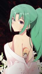  back_tattoo blood blood_on_clothes blood_on_face blood_splatter breasts female flower from_behind frown green_eyes green_hair highres higurashi_no_naku_koro_ni irezumi large_breasts lily_(flower) long_hair looking_at_viewer looking_back mask off_shoulder oni_mask parted_bangs ponytail robe solo sonozaki_mion tattoo tonogai_yoshiki 