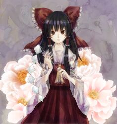  absurdres ascot black_hair blush bow brown_eyes chinese_peony commentary_request detached_sleeves female flower gohei hair_tubes hairbow hakurei_reimu highres kanro_(dear27) long_hair partial_commentary peony_(flower) photoshop_(medium) smile solo touhou white_flower 