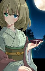  alcohol bad_id bad_pixiv_id blue_eyes blush brown_hair cup drink female full_moon green_eyes heterochromia holding holding_drink idolmaster idolmaster_cinderella_girls japanese_clothes kimono looking_at_viewer mole mole_under_eye moon ryokan sakazuki sake short_hair smile solo syno takagaki_kaede tsukimi 