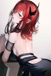  absurdres arched_back arknights arm_strap back backless_dress backless_outfit bare_back black_dress breasts commentary dress earrings female from_behind hair_over_one_eye highres hiyaori_(hiyahiyaval) horns jewelry large_breasts leaning_back long_hair looking_at_viewer looking_back parted_lips purple_eyes red_hair sideboob simple_background solo surtr_(arknights) white_background 