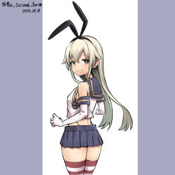  anchor_hair_ornament black_hairband black_panties blonde_hair blue_sailor_collar blue_skirt crop_top dated elbow_gloves from_behind gloves grey_eyes hair_ornament hairband highleg highleg_panties kantai_collection long_hair looking_at_viewer looking_back microskirt miniskirt one-hour_drawing_challenge panties pleated_skirt purple_background sailor_collar shimakaze_(kancolle) shirt skirt sleeveless sleeveless_shirt striped_clothes striped_thighhighs the_second_form thighhighs twitter_username two-tone_background underwear white_background white_gloves 