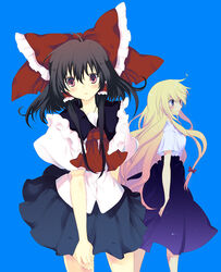  2girls akarino_(yucco) alternate_costume bad_id bad_pixiv_id black_hair blonde_hair blue_eyes contemporary hair_ribbon hair_tubes hakurei_reimu long_hair multiple_girls red_eyes ribbon school_uniform touhou very_long_hair yakitate!!_japan yakumo_yukari 