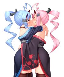  2girls ahoge azur_lane black_kimono black_thighhighs blue_eyes blue_hair from_side high_ponytail horns hug ikazuchi_(azur_lane) inazuma_(azur_lane) japanese_clothes kimono kissing lips long_hair looking_at_another multiple_girls pink_hair red_eyes red_horns sakuramon simple_background thighhighs white_background yoyomura yuri 