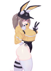  absurdres animal_ears baseball_cap black_gloves black_leotard blue_eyes blush brown_hair cowboy_shot cropped_jacket dark_skin dima_(girls&#039;_frontline) english_commentary eonsang_(style) fake_animal_ears fake_tail female from_side girls&#039;_frontline gloves hat hat_with_ears highleg highleg_leotard highres jacket leotard long_hair looking_at_viewer open_mouth playboy_bunny ponytail rabbit_ears rabbit_tail shinyozura sidelocks simple_background smile solo tail thigh_strap thighhighs twitter_username two-tone_gloves upper_body v white_background white_gloves white_thighhighs yellow_jacket 