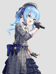  belt belt_buckle beret black_gloves blue_belt blue_eyes blue_hair buckle buttons commentary_request crown female gloves grey_background grey_hat hair_between_eyes hat highres holding holding_microphone hololive hoshimachi_suisei hoshimachi_suisei_(1st_costume) long_hair microphone music open_mouth partial_commentary partially_fingerless_gloves plaid_headwear side_ponytail singing solo star_(symbol) star_in_eye symbol_in_eye tamasa_yamoto teeth tongue upper_teeth_only virtual_youtuber 