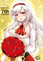  anna_(sennen_sensou_aigis) anniversary ascot blush bouquet breasts brooch cleavage dated female flower frills hal_(harun) headband highres holding holding_bouquet jewelry large_breasts long_hair looking_at_viewer open_mouth parted_bangs red_ascot red_eyes red_headband sennen_sensou_aigis smile solo sparkle very_long_hair yellow_background 