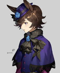  1boy animal_ears ascot bad_id bad_pixiv_id banababa bishounen black_ascot black_bow blue_capelet blue_flower blue_headwear blue_rose bow brown_hair capelet commentary flower from_side fur_trim genderswap_(ftm) grey_background horse_boy horse_ears horse_girl lace_trim long_hair male_focus purple_eyes recursive_genderswap rice_shower_(umamusume) rose rule_63 signature solo tilted_headwear umamusume upper_body 