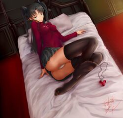  arm_support ass bed black_hair black_thighhighs commentary_request fate/stay_night fate_(series) female gem green_eyes highres jewelry long_hair long_sleeves panties pillow solo thighhighs tianmi_de_siwang_ba tohsaka_rin two_side_up underwear white_panties 