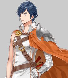  1boy arm_at_side armor belt blue_eyes blue_hair buckle buttons cape chrom_(fire_emblem) commentary_request double-breasted fire_emblem fire_emblem_awakening gloves grey_background hand_on_own_hip looking_away male_focus menoko orange_cape pauldrons protected_link shoulder_armor simple_background single_pauldron single_sleeve solo swept_bangs upper_body white_gloves 