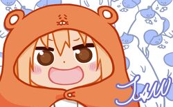  :d bad_id bad_pixiv_id blonde_hair blush blush_stickers brown_eyes cape cherette1019 commentary_request dakimakura_(object) doma_umaru feline female himouto!_umaru-chan hood komaru_(himouto!_umaru-chan) looking_at_viewer nekoronbusu open_mouth pillow smile solo upper_body 