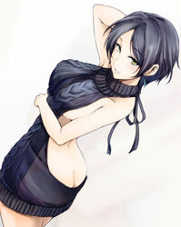  ass backless_dress backless_outfit bare_back black_hair blush breasts butt_crack commentary_request cowboy_shot dress earrings female hagane_soushi halterneck hayami_kanade highres idolmaster idolmaster_cinderella_girls jewelry large_breasts looking_at_viewer meme_attire naked_sweater parted_bangs short_hair sideboob smile solo sweater sweater_dress turtleneck virgin_killer_sweater yellow_eyes 