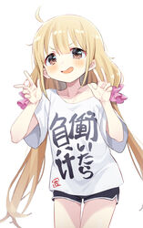  absurdres ahoge black_shorts blonde_hair blush collarbone dolphin_shorts double_w female futaba_anzu hair_ornament hair_scrunchie highres idolmaster idolmaster_cinderella_girls kunikune long_hair looking_at_viewer print_shirt scrunchie shirt short_shorts shorts simple_background single_bare_shoulder smile solo twintails very_long_hair w white_background white_shirt 